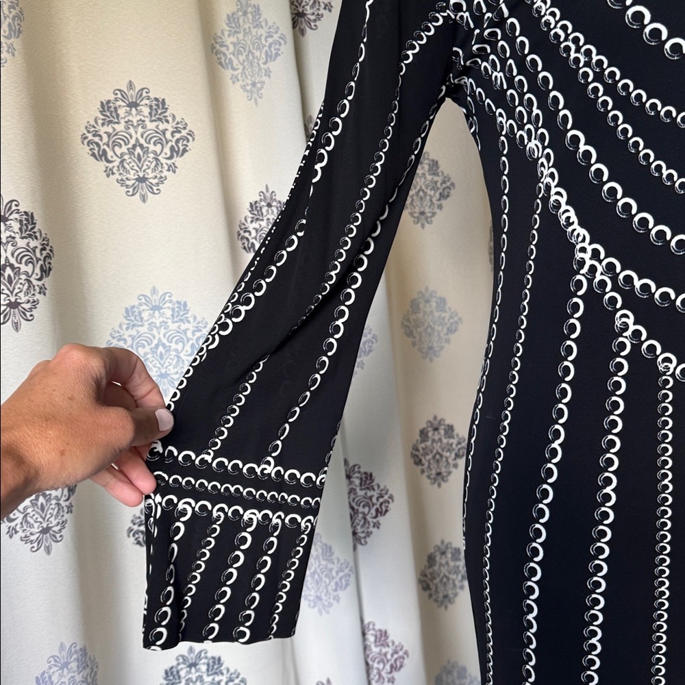 Nicole Miller Studio Chain Pattern Long Sleeve Dress - Picture 3 of 5